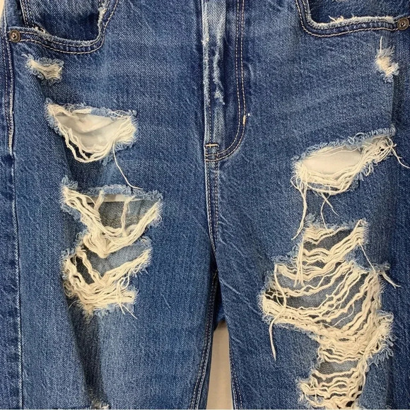 American Eagle Mom Jeans Woman 2 High Rise Straight Taper Ripped Distress - Picture 2 of 16
